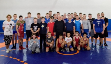 Юные борцы из ЛНР проводят тренировочные сборы в Новосибирске, 17.10.2022_10