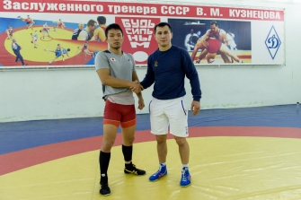 В Новосибирск на сборы приехал кандидат в олимпийскую команду Японии по греко-римской борьбе, чемпион Азии 2017 года в весе до 71 килограмма Такеши Изуми