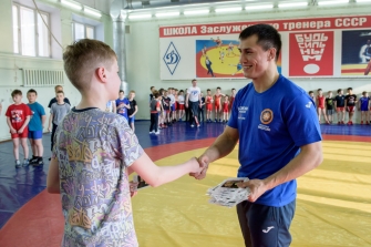 Встреча Романа Власова с юными борцами в канун Международного дня борьбы_14
