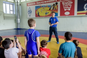 Встреча Романа Власова с юными борцами в канун Международного дня борьбы_4