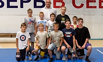 Александр Карелин встретился с участниками летних учебно-тренировочных сборов (Бердск, ЦСК 