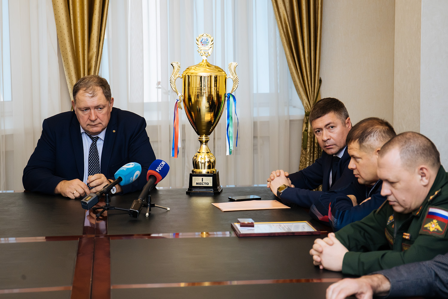 Чествование борцов греко-римского стиля в Правительстве НСО, 3.11.2023_11