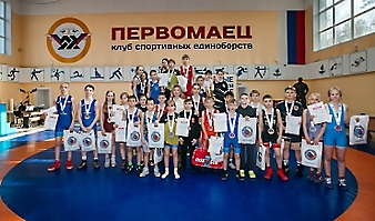 V региональные соревнования по спортивной борьбе на призы Т.Ю. Самковой (фото Дмитрий Новиков)_434