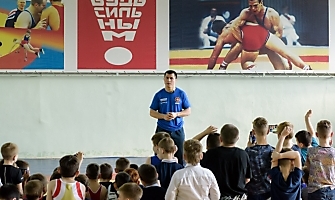 Встреча Романа Власова с юными борцами в канун Международного дня борьбы_5