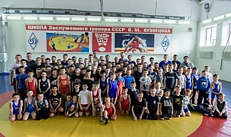 Встреча Романа Власова с юными борцами в канун Международного дня борьбы_12