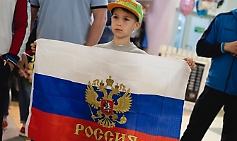 Встреча победителей первенства Европы по греко-римской борьбе в аэропорту Толмачёво С. Степанова, Ш. Ожаева, М. Лаптева-25.05.2021_8