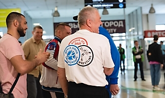 Встреча победителей первенства Европы по греко-римской борьбе в аэропорту Толмачёво С. Степанова, Ш. Ожаева, М. Лаптева-25.05.2021_16