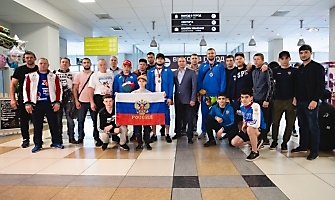 Встреча победителей первенства Европы по греко-римской борьбе в аэропорту Толмачёво С. Степанова, Ш. Ожаева, М. Лаптева-25.05.2021_46